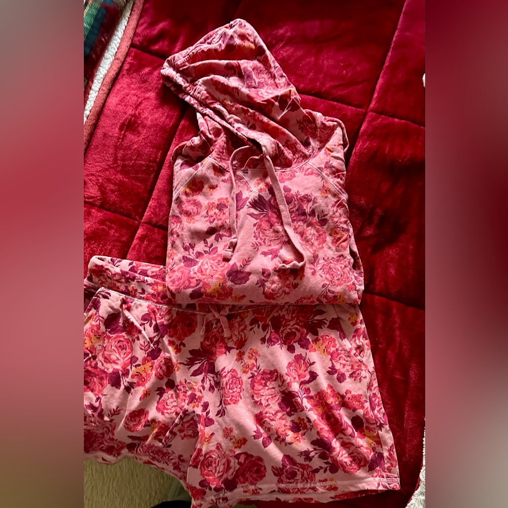 Old navy shorts and matching lightweight floral hoody.